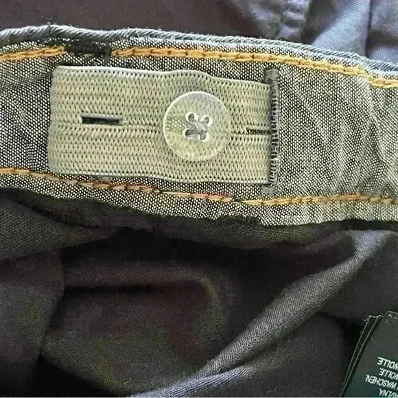 H&M Little Boy's Size 6 Shorts Adjustable Waist Navy Zipper Button - Picture 6 of 8